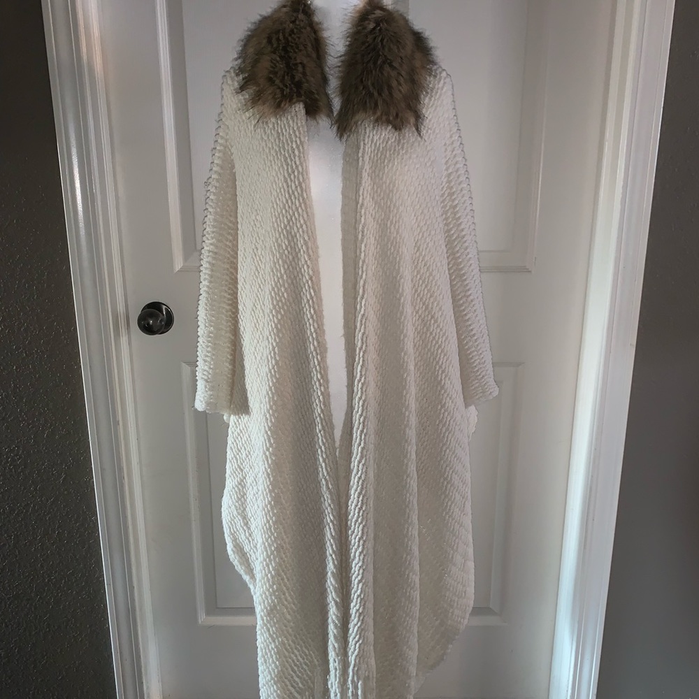 Faux fur off white shawl